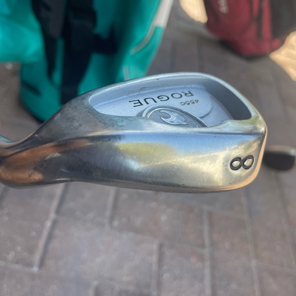 Pole Kat Rogue Golf Club Iron 8 In Right Hand 
Graphite shaft performance - Picture 3 of 6
